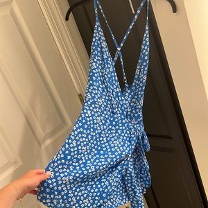 Skylar + Madison blue floral romper- small